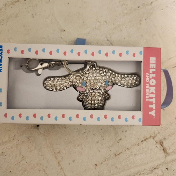 Hello Kitty Rhinestone Key Chain - Picture 2 of 5